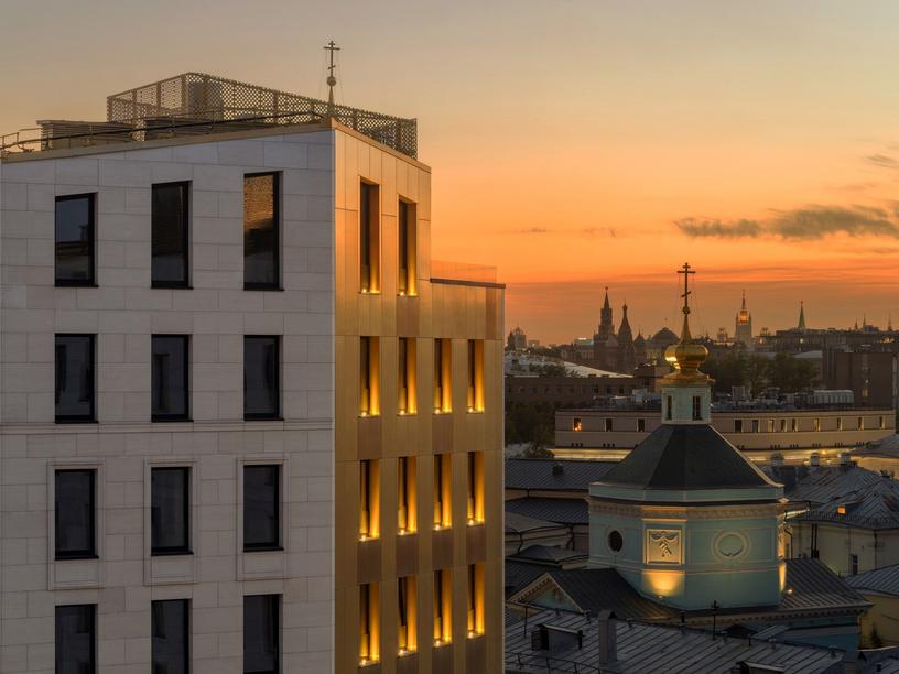 ЖК TITUL на Серебрянической и Vernissage 3