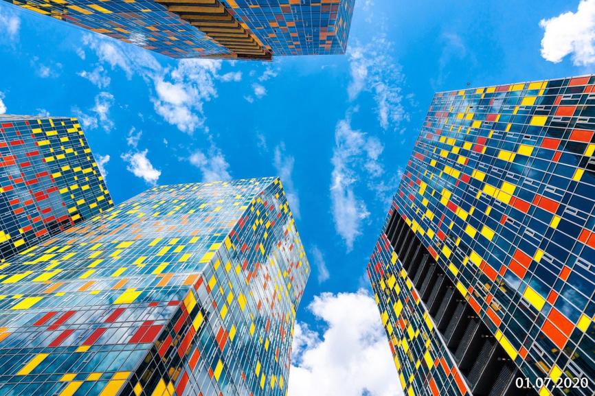ЖК Хамовники 12 и ЖК Sky House Москва 7